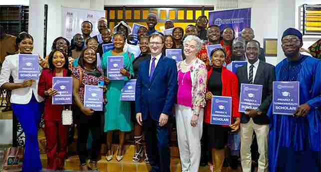 British-High-Commissioner-Richard-Montgomery-Deputy-HC-Gill-Atkinson-and-some-Commonwealth-Scholars-at-the-pre-departure-reception-in-Abuja_11zon