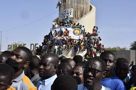 Thousands Rally In Burkina Faso, Niger To Cheer ECOWAS Exit