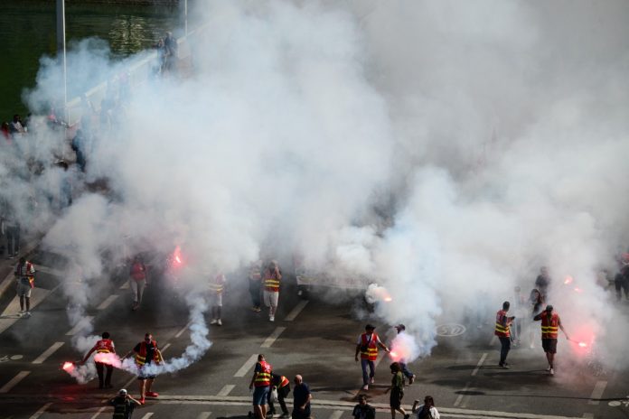 FRANCE-POLITICS-SOCIAL-PROTEST