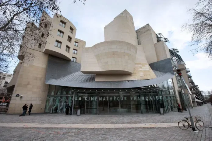 AFP__20251128__86HL7G3__v1__HighRes-scaled-e1764359223131