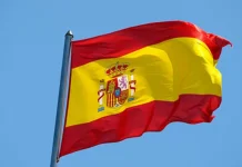 Spain races to save three trapped coal miners