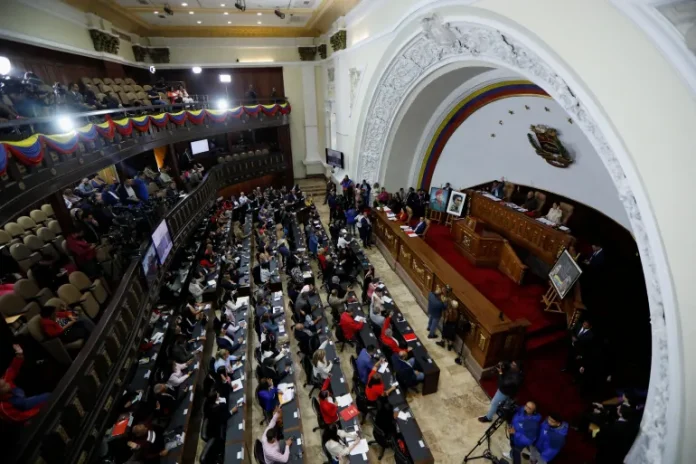 2025-12-11T201031Z_344349077_RC2IEIAGW6LZ_RTRMADP_3_VENEZUELA-ICC-1765497718